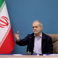 Pezeşkiyan: Hamaney'in intikamı görevimiz ve meşru hakkımız