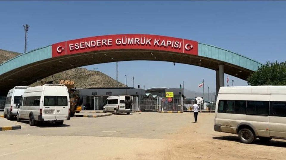 İran sınırında neler oluyor?: Bakan Bolat açıkladı