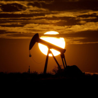 Petrolde yükseliş sürüyor: Analistler 100 dolar senaryosunu değerlendiriyor