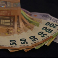 Hazine'den yurt içinde euro cinsi borçlanma