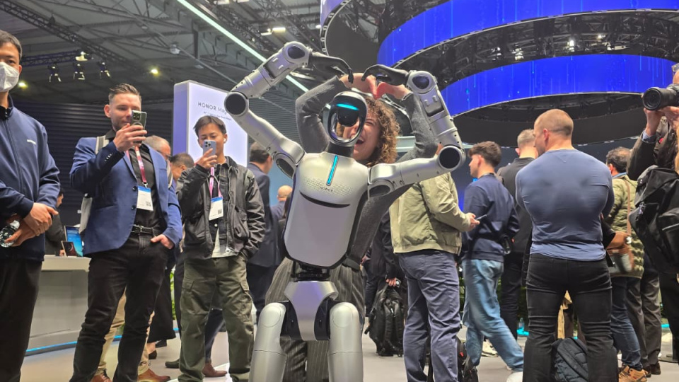 Dünyanın mobil iletişim vitrininde öne çıkan teknolojiler