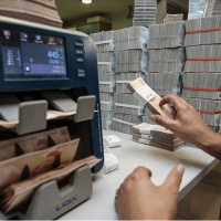 Tüketici ve ticari kredi büyümesinde dengelenme