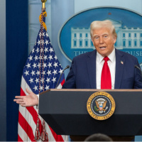 Trump: Birçok ülke Hürmüz Boğazı'na savaş gemilerini gönderecek