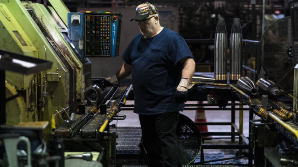 ABD'de imalat ve madenciliğin desteğiyle sanayi üretimi arttı