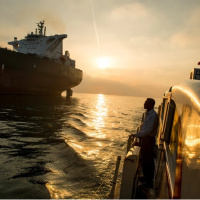 ABD-İsrail ile savaşan İran'ın petrol gelirleri arttı