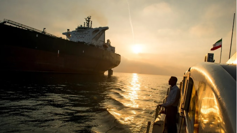 ABD-İsrail ile savaşan İran'ın petrol gelirleri arttı