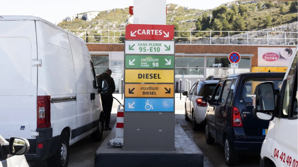 Fransa'dan akaryakıt krizine 70 milyon euroluk destek paketi