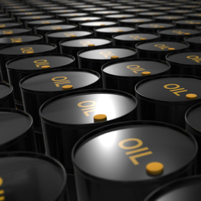 Petrol yükselişini sürdürüyor: Brent aylık bazda rekora gidiyor