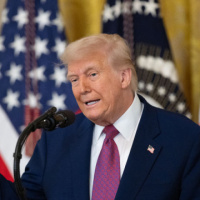 Trump'tan müttefiklerine sert tepki: Gidin jet yakıtınızı Hürmüz'den alın