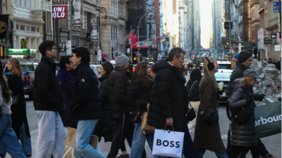 ABD'de perakende satışlar tahminleri aştı
