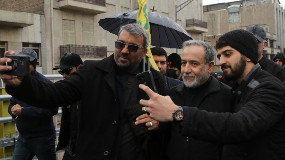 İran'dan Trump'ın ateşkes şartına yanıt