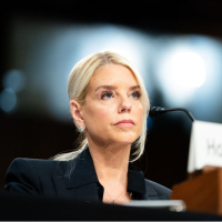 Trump, Adalet Bakanı'nı görevden aldığını duyurdu