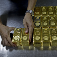 Altın ve gümüşte ivme aşağı