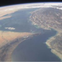 Katarlı LNG tankerlerinin Hürmüz'den geçme girişimi başarısız oldu