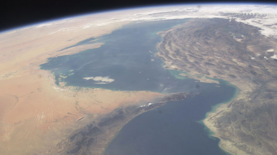 Katarlı LNG tankerlerinin Hürmüz'den geçme girişimi başarısız oldu