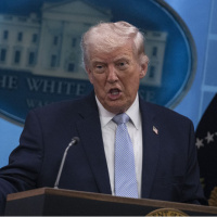 Trump, İran'la iki haftalık ateşkesi kabul ettiğini duyurdu