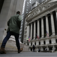 Küresel piyasalar ABD'nin geri adımıyla nefes aldı