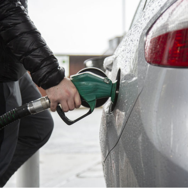 Akaryakıta indirim geldi