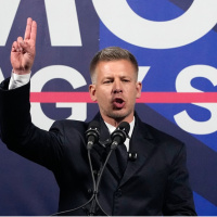 Macaristan'da 16 yıllık iktidarın sonu: Magyar zafere ulaştı