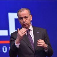 İş Bankası Genel Müdürü Aran: Enflasyonla mücadele programına ara vermeliyiz