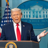 İsrail ile Lübnan arasındaki ateşkes yürürlüğe girdi