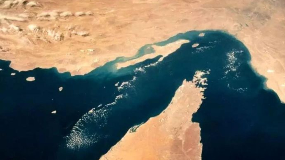 Hürmüz'den konvoylar halinde tanker çıkışı