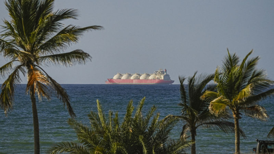 Hürmüz’de LNG gemilerinden 'U' dönüşü