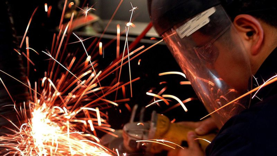 Reel sektör güveni Nisan'da geriledi