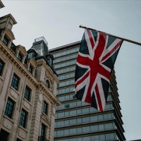 İngiltere'de enflasyon savaş etkisiyle ivmelendi