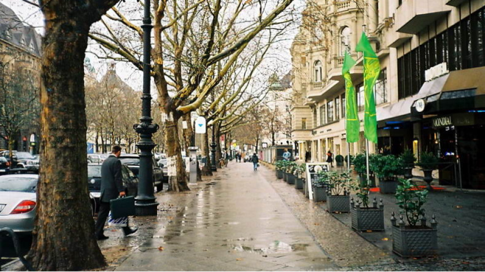 Euro Bölgesi hizmet sektöründe olumsuz sinyaller