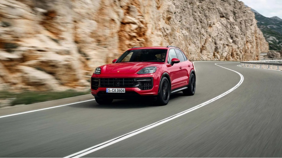 Porsche, ürün gamına tamamen elektrikli Cayenne Coupe ekliyor
