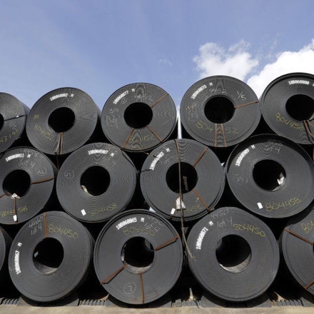 İran'dan çelik ihracatına kısıtlama