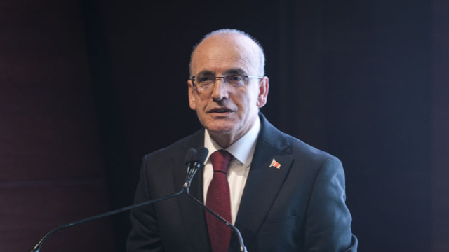 Şimşek: Enflasyonu düşürmeye odaklanmayı sürdüreceğiz