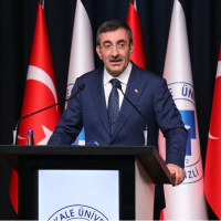 Yılmaz: Türkiye istikrarını koruyor