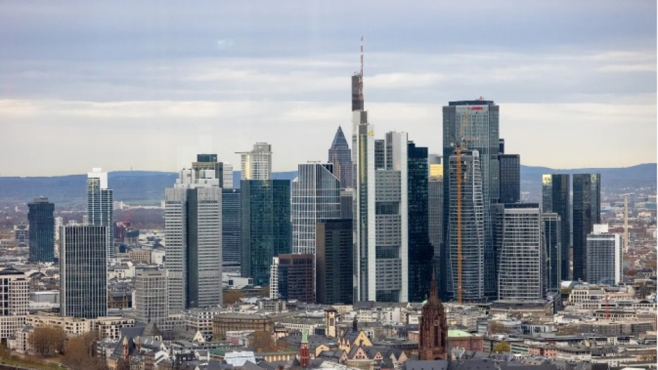 Euro Bölgesi'nde bankalar kredi musluklarını kıstı