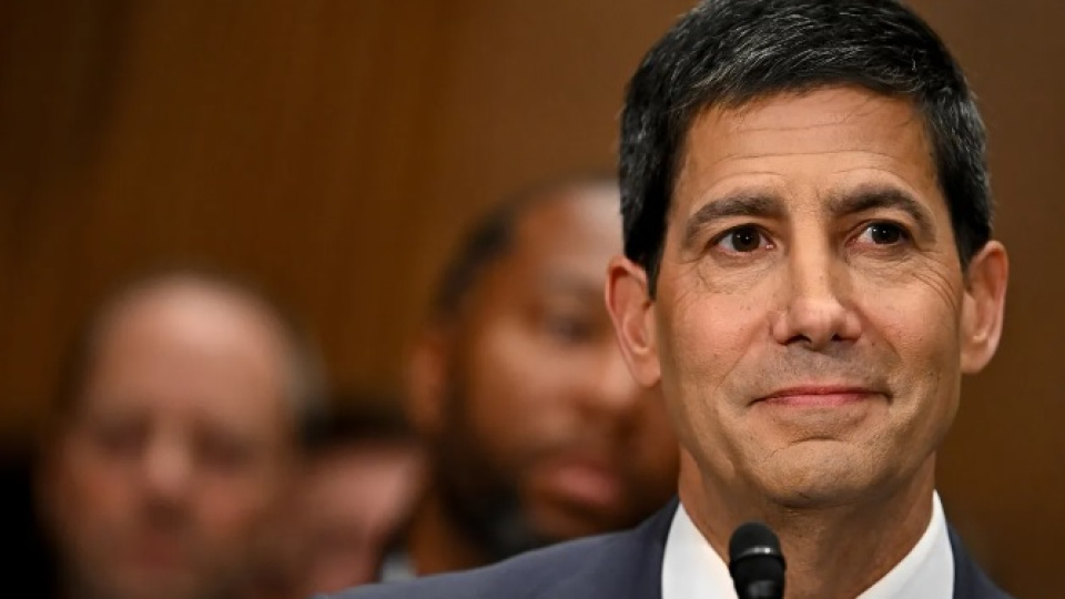 Fed Başkanı adayı Warsh, Senato'daki onay engelini aştı