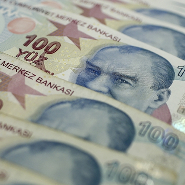 Hazine Mayıs - Temmuz döneminde 1,6 trilyon lira borçlanacak