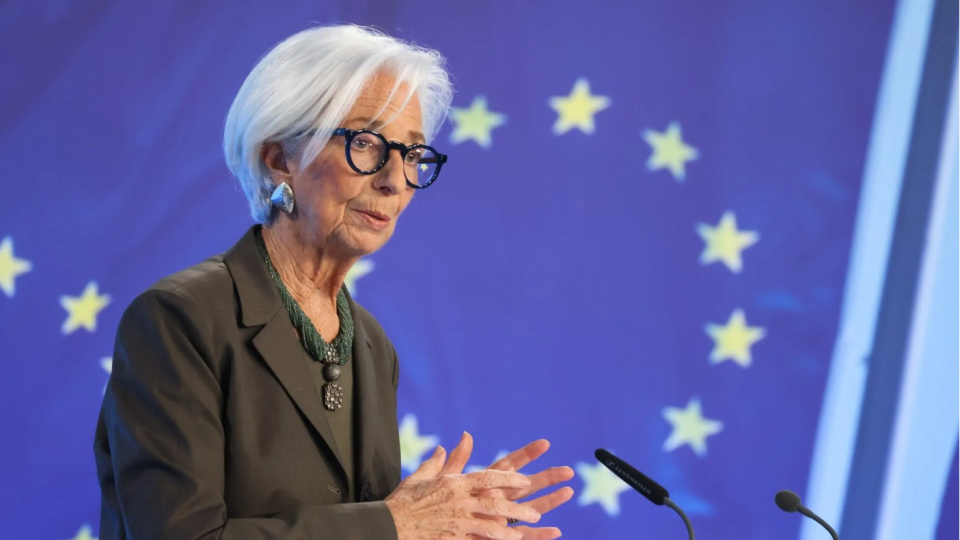 Lagarde: Enflasyonda risk yukarı, büyümede aşağı yönlü