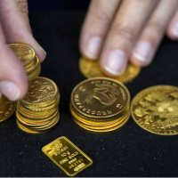 Altın doların zayıflamasıyla desteklendi
