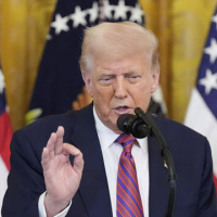Trump: İran'dan erken ayrılmayacağız