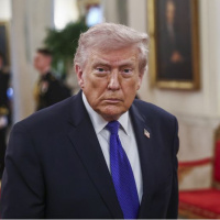 Trump: İran Hürmüz'den geçen Güney Kore gemisine saldırdı