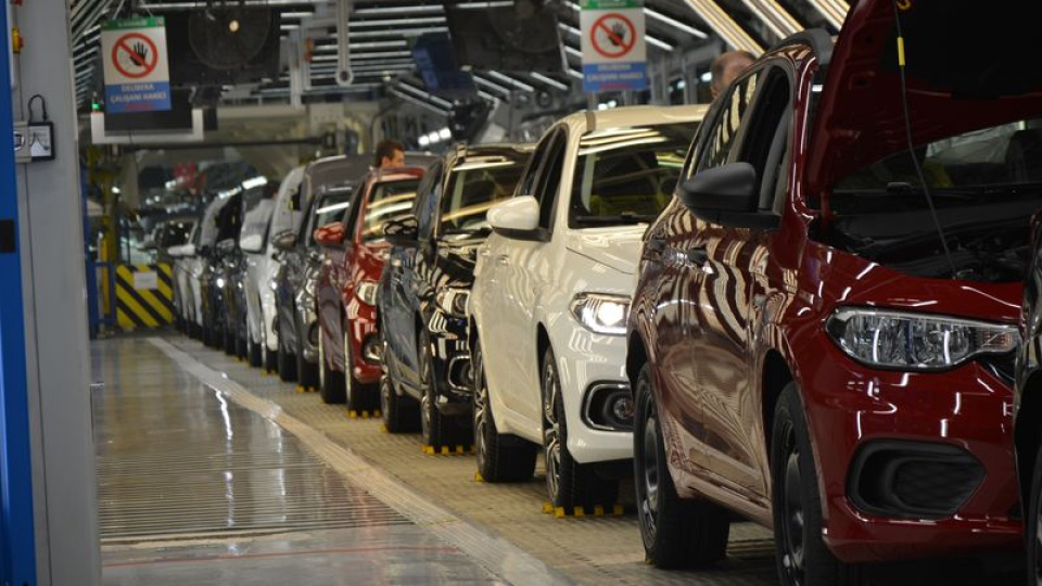 Nisan'da otomotiv satışları yine 100 bin barajının üstünde