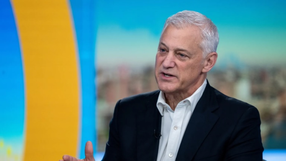StanChart CEO'su: Yapay zeka 'düşük değerli insan sermayesinin' yerini alacak