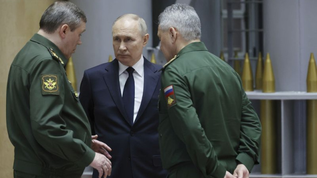 Rus yetkililerden Putin'e savaş harcaması uyarısı