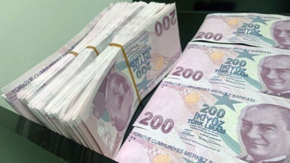 Hazine nakit dengesi Mayıs'ta 252,3 milyar TL açık verdi