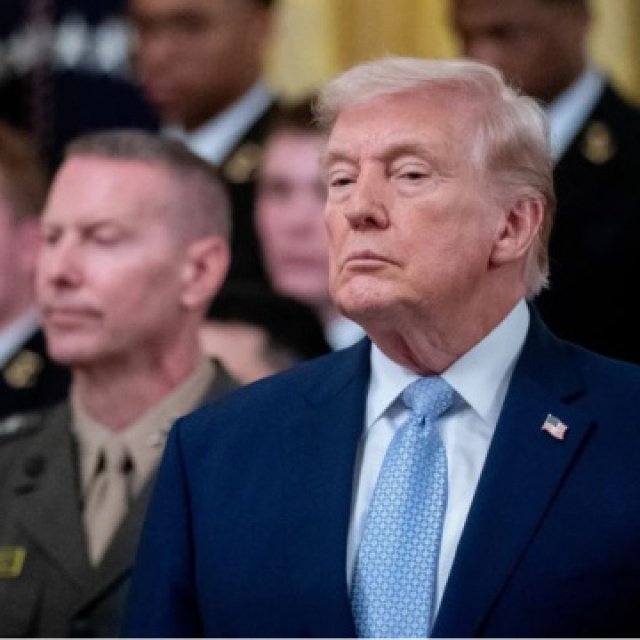 Trump: Fed'in faiz artırması yanlış olur