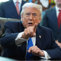 Trump: İran'a çok sert şekilde saldıracağız