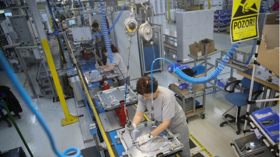 Euro Bölgesi ve AB'de sanayi üretimi Nisan'da ılımlı arttı