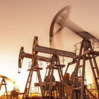 Petrol ABD-İran anlaşması ve arz fazlası endişesiyle düşüşte