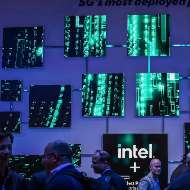 Trump: Apple çip tasarımı ve üretimi için Intel'le çalışacak